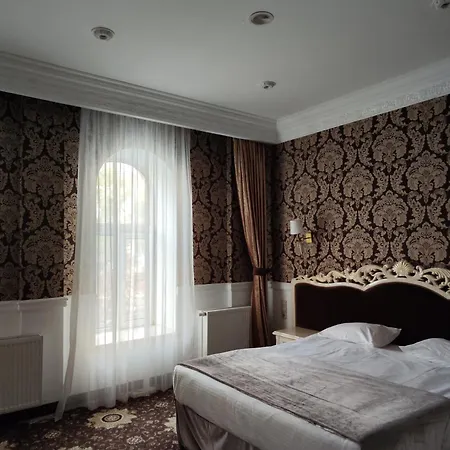 Royal Grand 3*