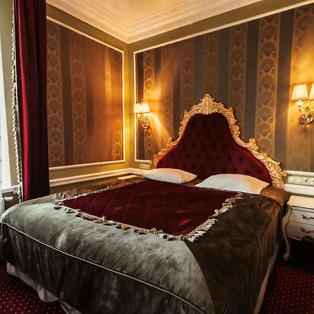 Royal Grand 3*