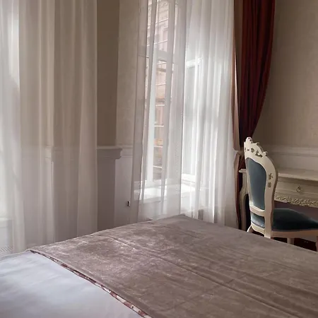 Royal Grand