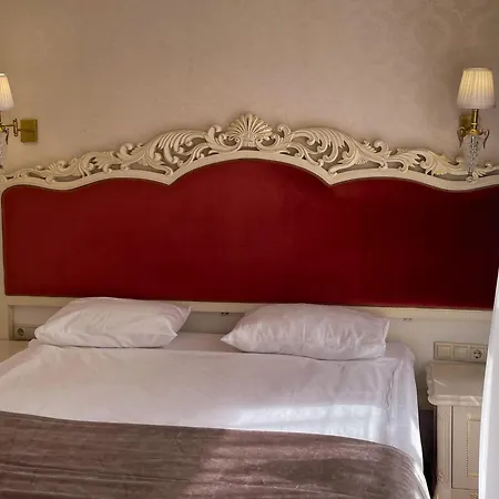 Royal Grand Hotel 3*