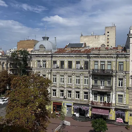 Royal Grand Hotel