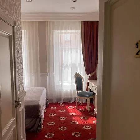 Hotel Royal Grand 3*