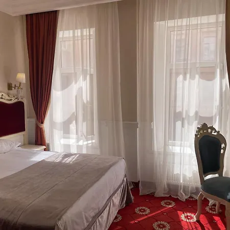 Royal Grand 3*